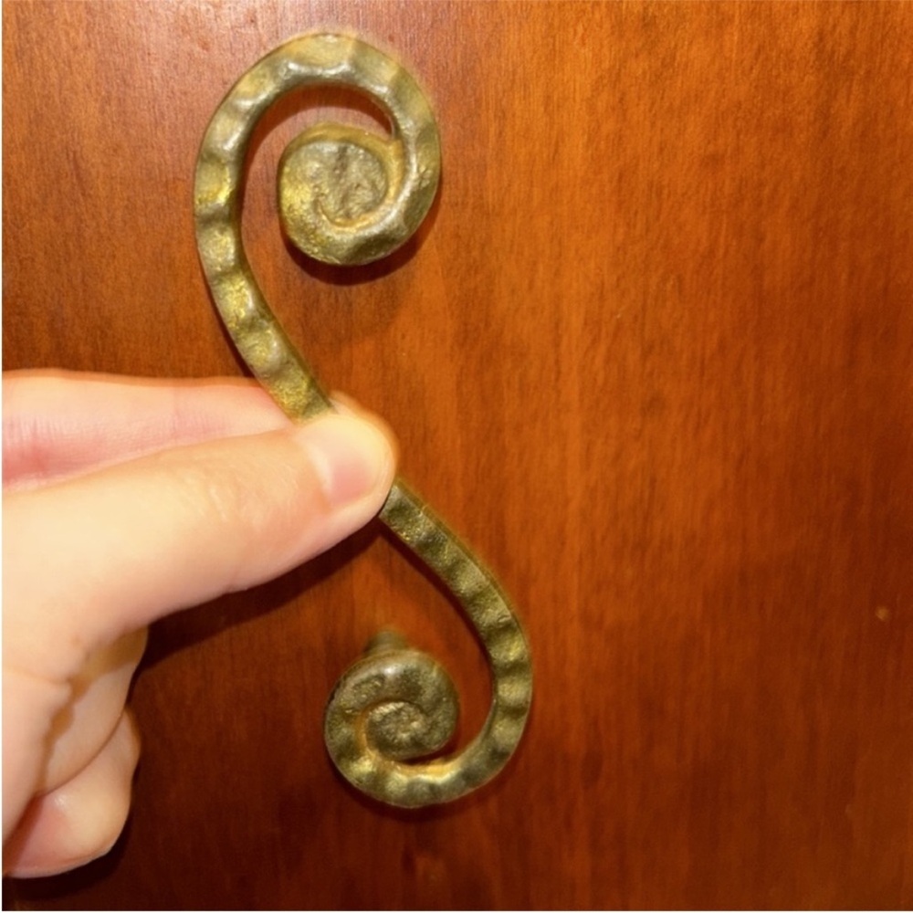 10 Elegant Gold drawer handles - Picture 4 of 5